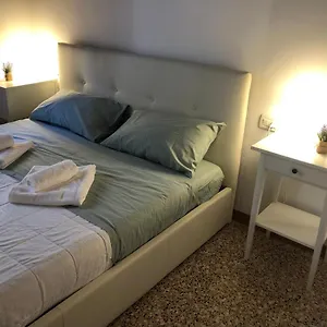 salamon-guest-house.hotelinveneto.com/